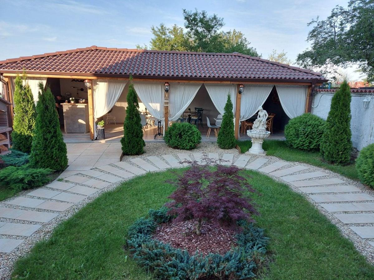 Boutique Villa Amalia تشيرنوموريتس المظهر الخارجي الصورة