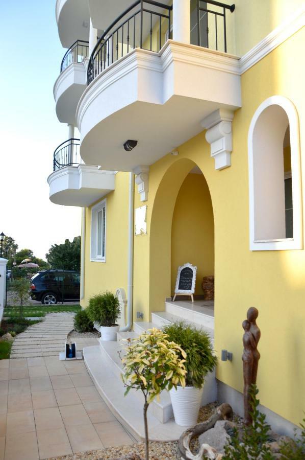 Boutique Villa Amalia تشيرنوموريتس المظهر الخارجي الصورة